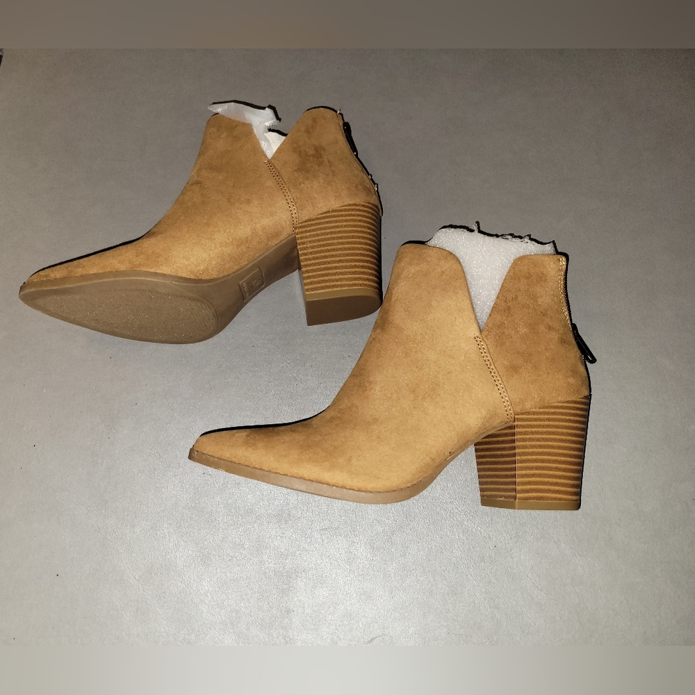 Elizabeth booties - Picture 2 of 5